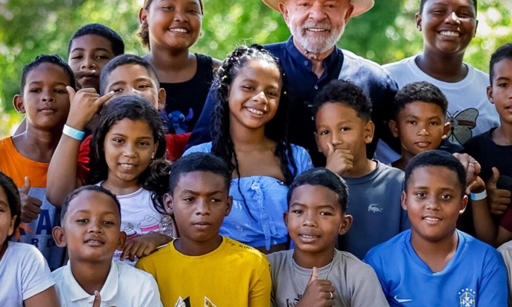 Páscoa é tempo de renovação e união, afirma Lula em mensagem