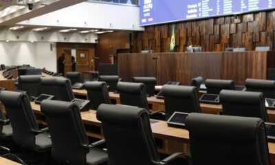 Proposições legislativas sobre IA priorizam controle e vigilância