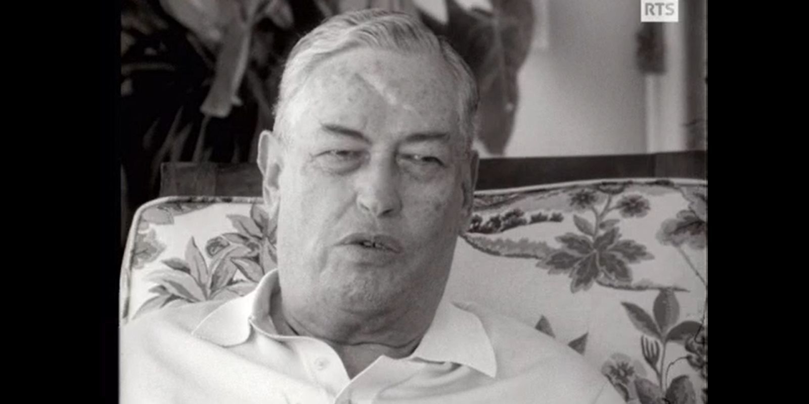 Suíça se destaca por apoio à ditadura em contexto de neutralidade autoritária