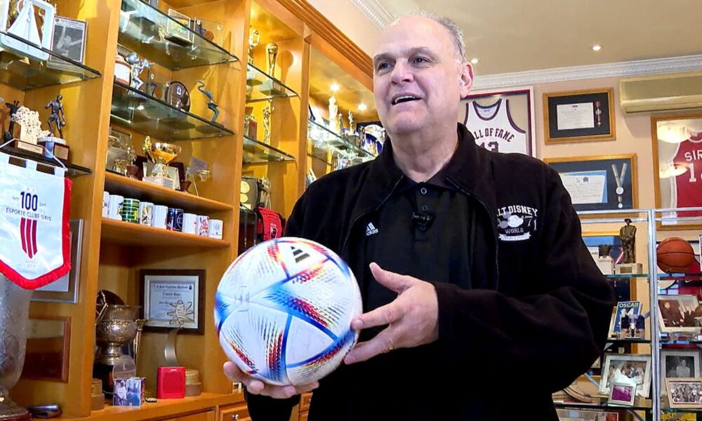 Oscar apresenta relíquias e compartilha ídolos do esporte em entrevistas