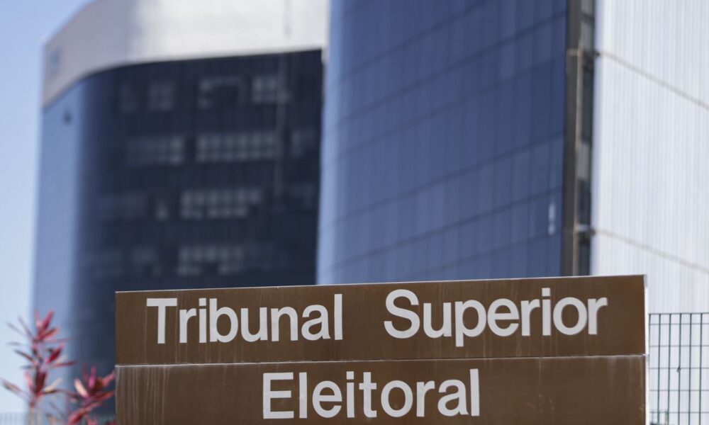 Prazo para registro dos estatutos dos partidos termina neste sábado