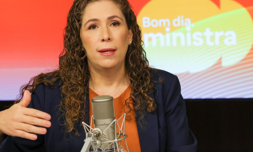 Ministra afirma que novos cargos visam recompor a capacidade do Estado