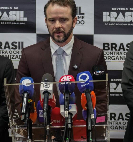 Brasil e EUA firmam acordo para combater tráfico de armas e drogas