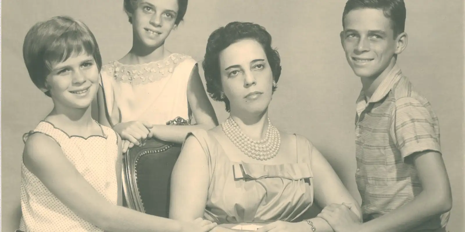 Zuzu Angel, morta há 50 anos, usou a maternidade como ferramenta política