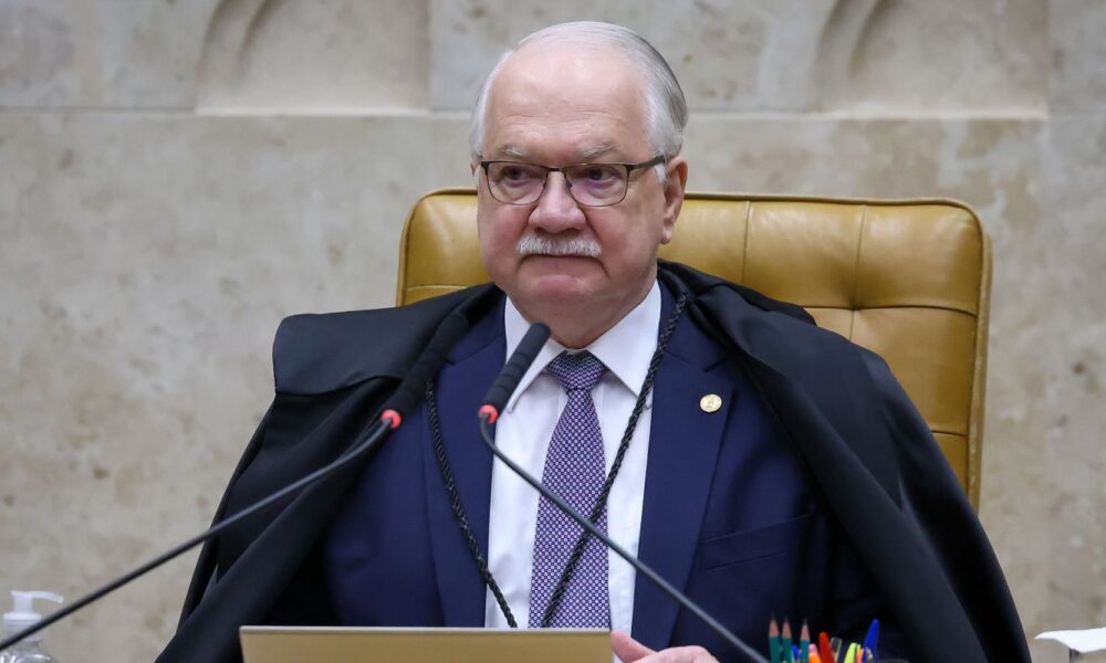 Fachin adia discussão sobre postagens de Nossa Senhora no STF