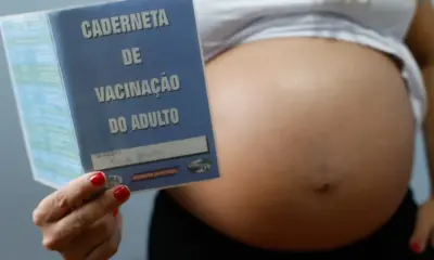 Resistência às vacinas contra gripe e covid coloca gestantes em risco