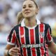 São Paulo derrota Corinthians, marca momento histórico e se aproxima do título