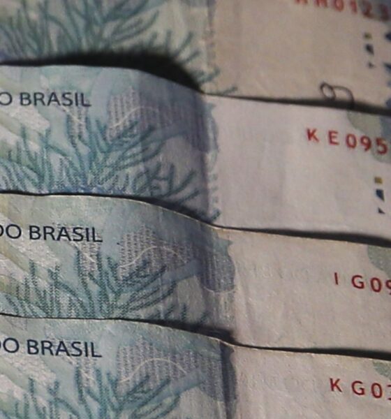 Contas públicas têm déficit de R$ 10 bilhões em agosto
