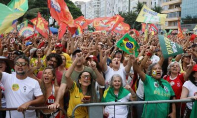Ato em apoio à democracia e a Lula reúne milhares no Rio e Brasília