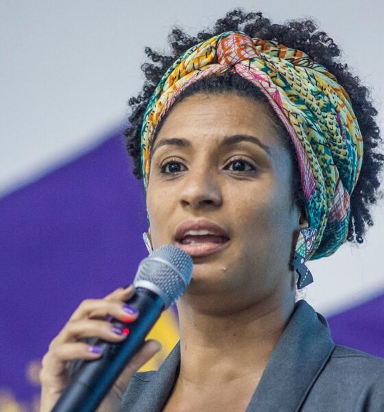 Bolsonaristas ofendem memória de Marielle Franco em ato no Rio