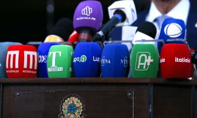 Jornalistas sofreram mais de 14 mil ataques no 1º turno das eleições