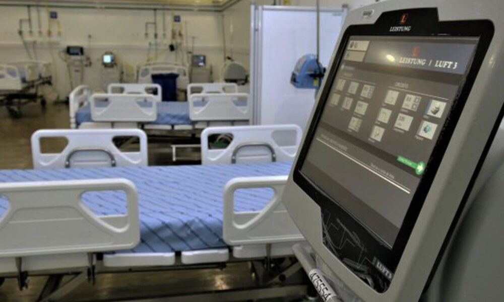 Reino Unido vai monitorar dispositivos médicos baseados em IA