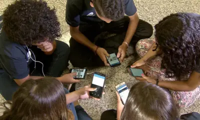 Pesquisa mostra que 82% são contra crianças de até 3 anos com celular