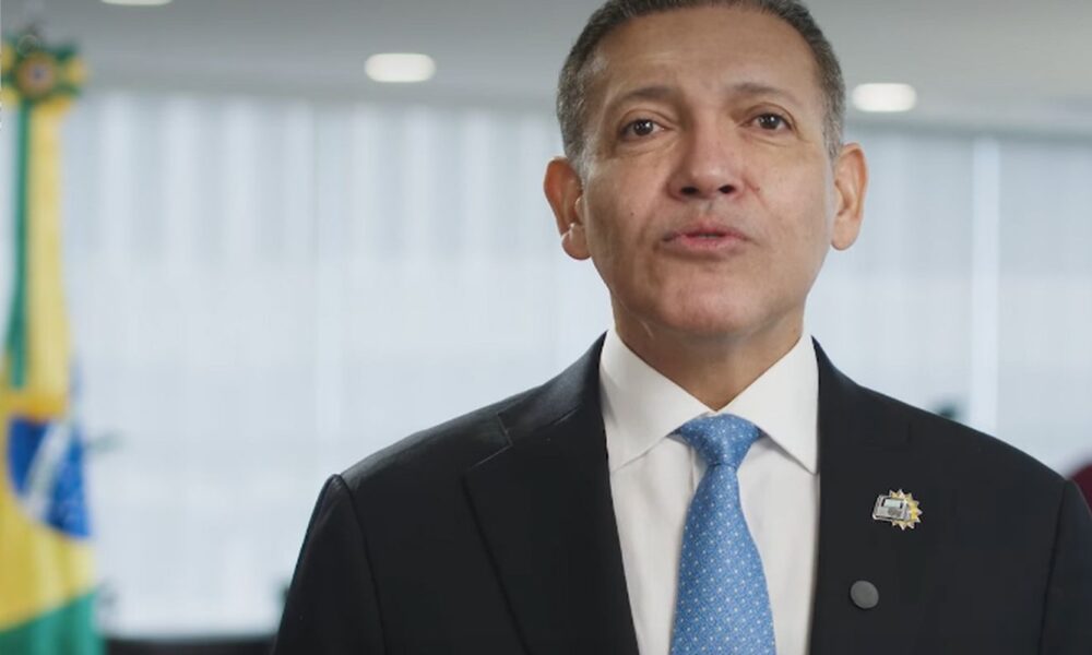 Presidente do TSE diz que voto é direito fundamental dos brasileiros