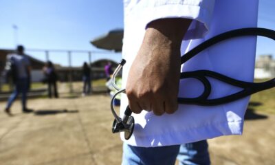 Congresso aprova exame obrigatório para exercício da medicina