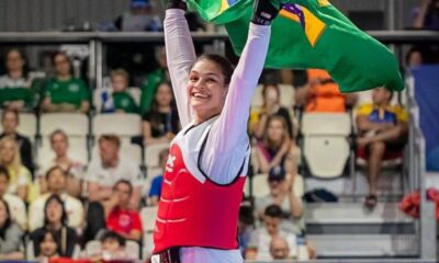 Maria Clara Pacheco é campeã da 3ª etapa do Grand Prix, em Paris